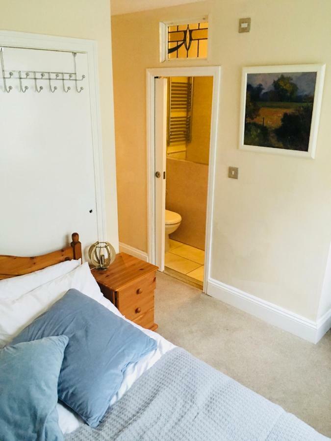 Little Brighton Beach Apartments - Also Separate Spa Cabin And Watersports Exterior foto